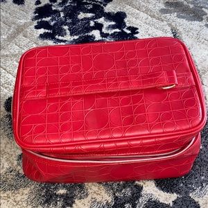 Elizabeth Arden makeup carrier